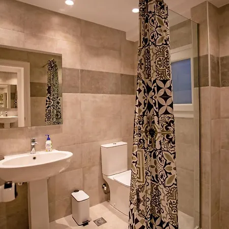 Dimitra Willa Ano Mera