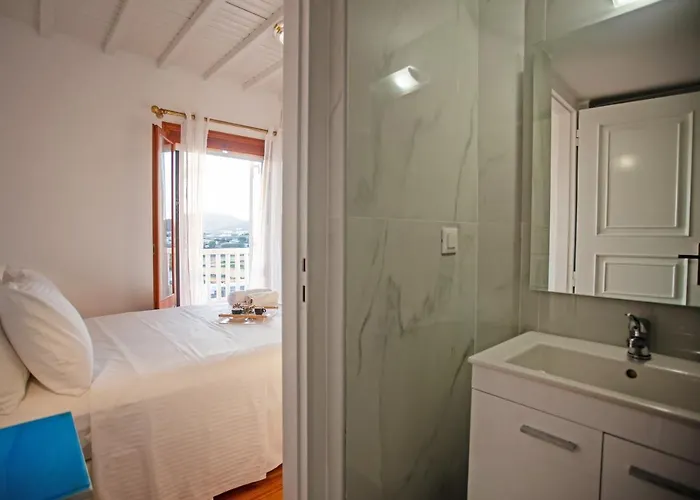 Dimitra Willa Ano Mera